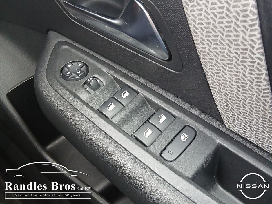 2024 Citroen C4 - image 22