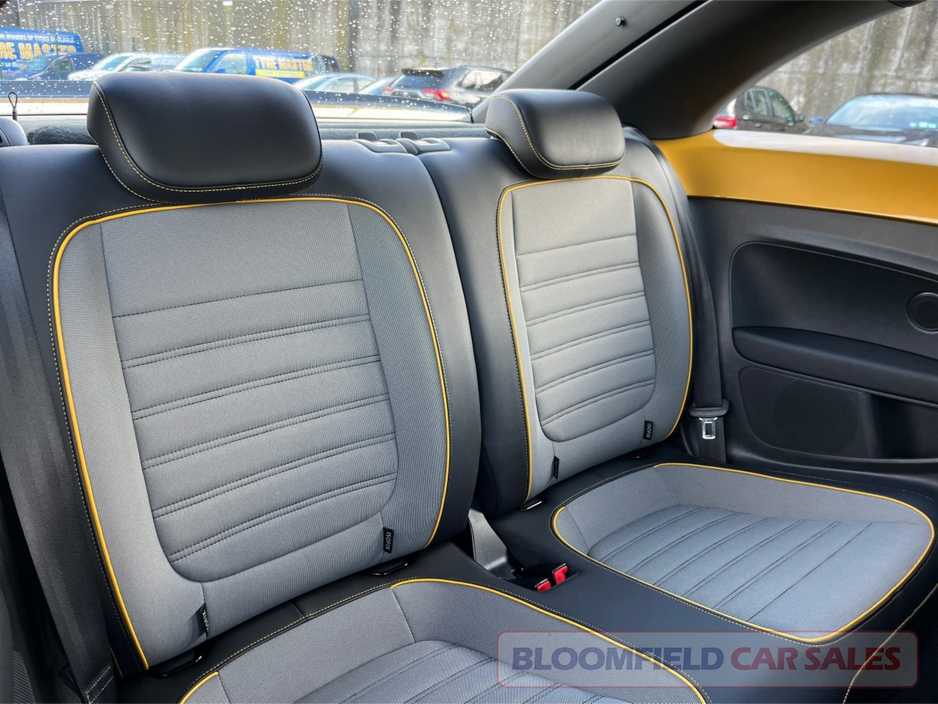 2016 Volkswagen Beetle DUNE EDITION , AUTO // PRISTINE €15,950