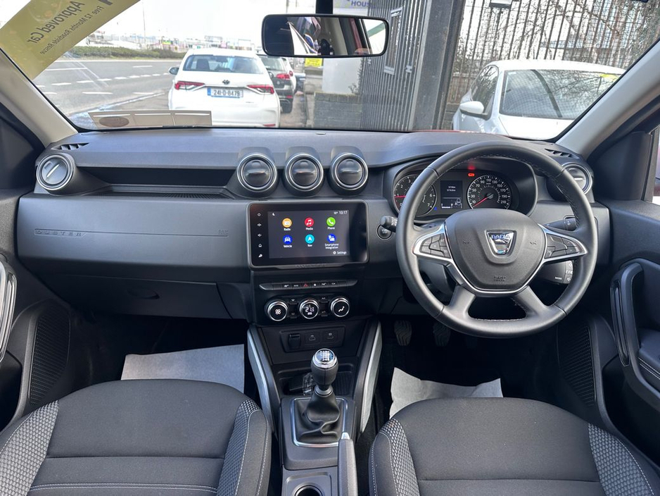 2022 Dacia Duster - image 10