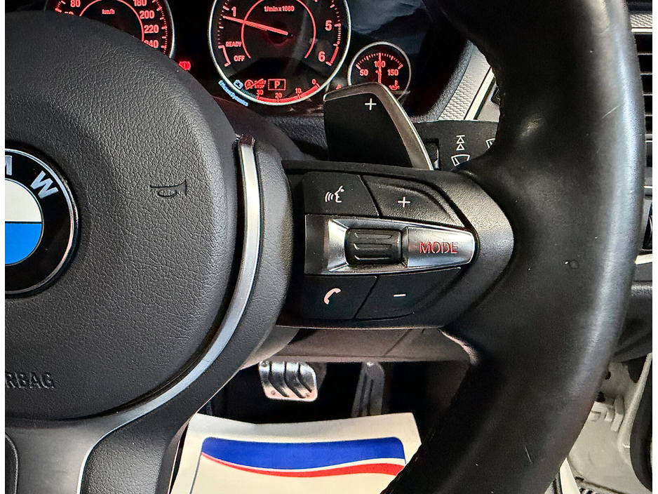 2016 BMW 3 Series - image 43