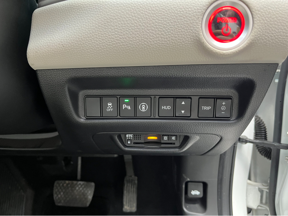 2018 Honda Accord - image 12