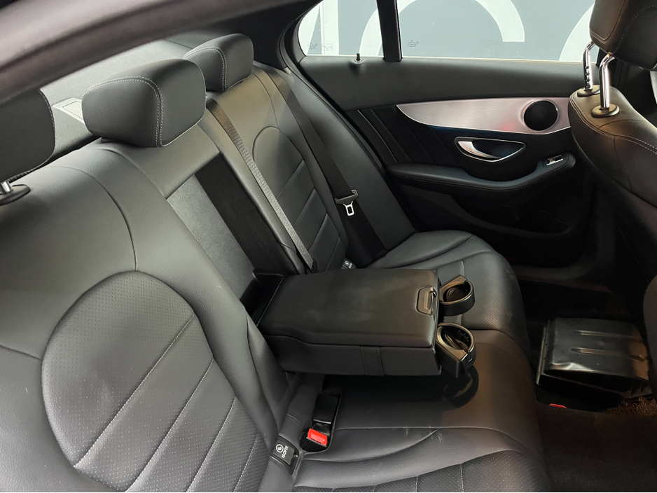 2018 Mercedes-Benz C Class - image 13