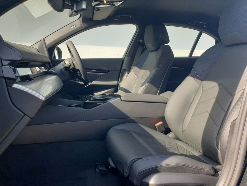 2026 BMW 5 Series - image 7