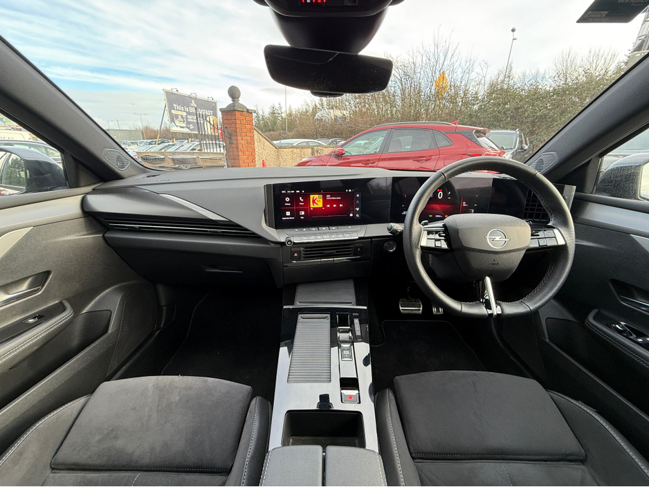 2024 Opel Astra 1.2 GS TURBO AUTO €24,450