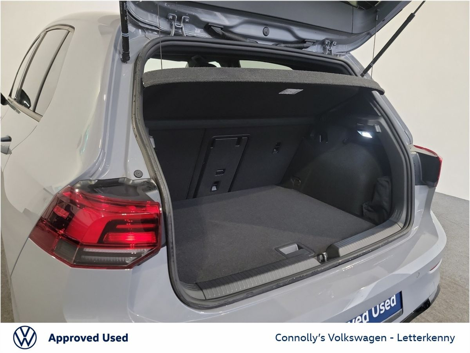 2024 Volkswagen Golf - image 9