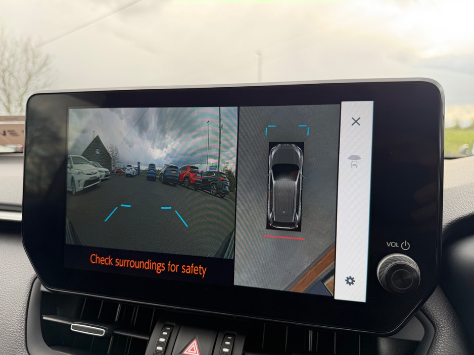 2023 Toyota Rav4 - image 29