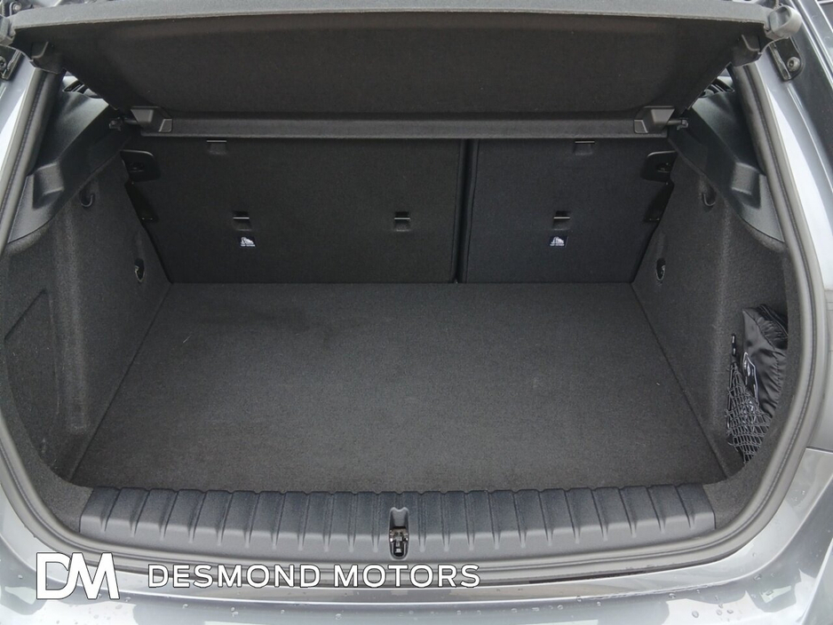 2021 BMW 1 Series - image 15