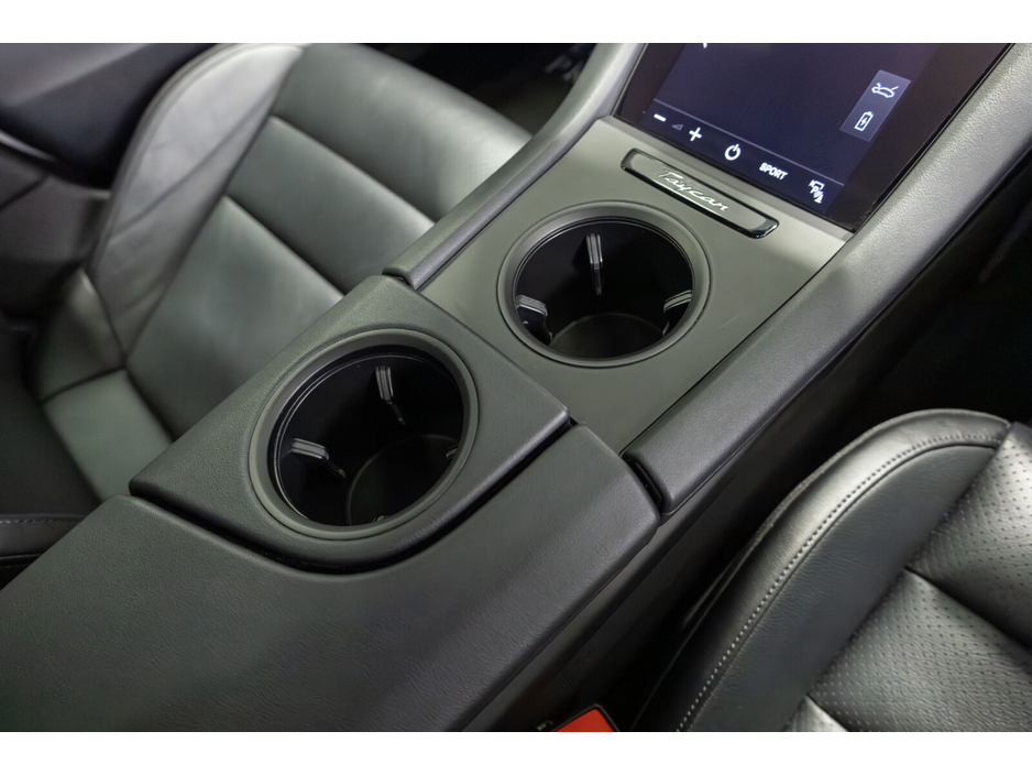 2022 Porsche Taycan - image 19