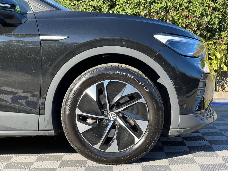 2023 Volkswagen ID.4 - image 9