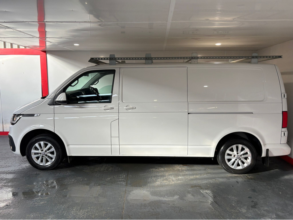 2023 Volkswagen Transporter - image 13