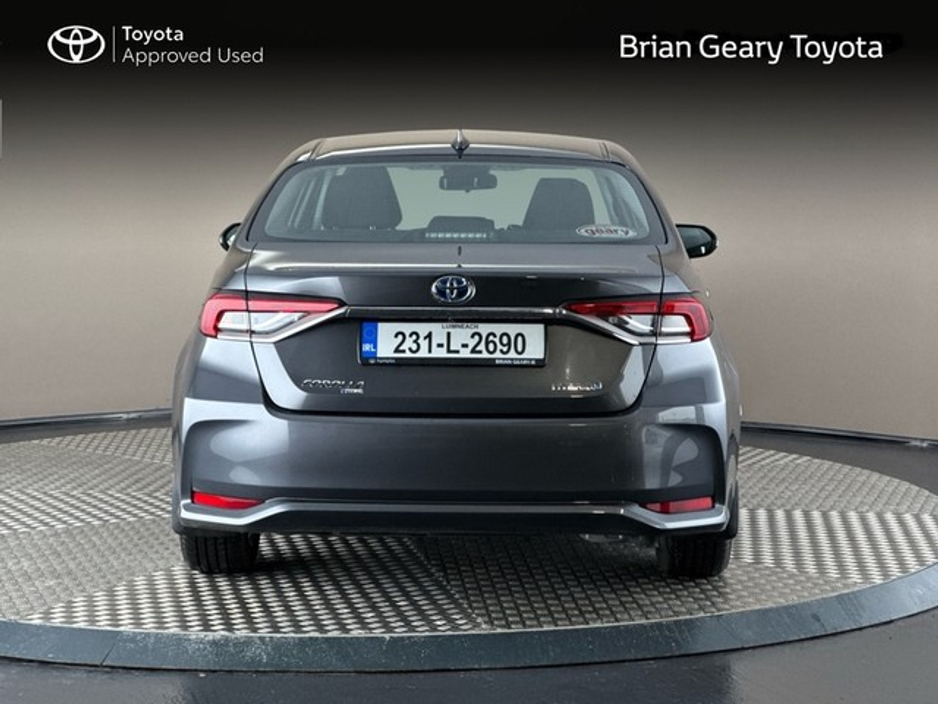 2023 Toyota Corolla - image 4