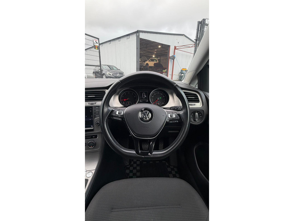 2017 Volkswagen Golf 1.2 TSI 110 bhp Comfortline €14,999
