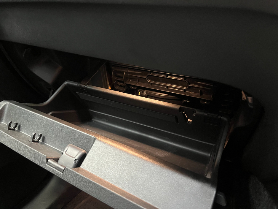 2022 Volvo XC40 - image 20