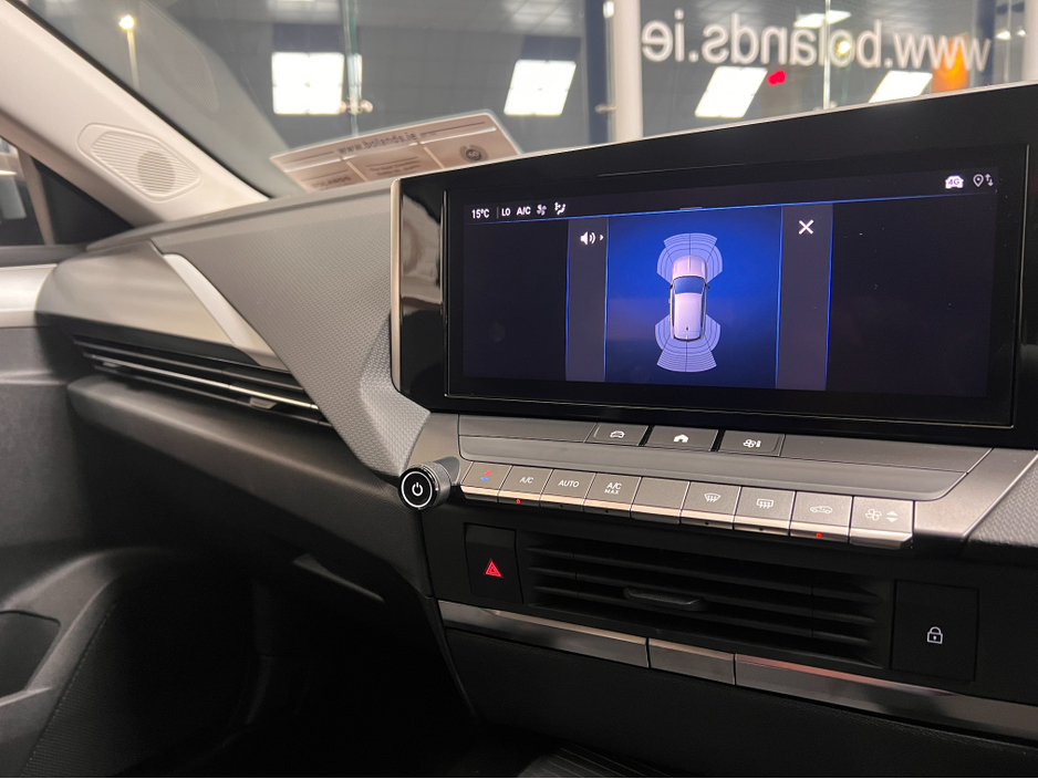 2024 Opel Astra *Only 2000Kms* Auto Diesel New Condition Nice Spec Apple Car Play Huge MPG One Owner www.bolands.ie Est.1955 €27,950