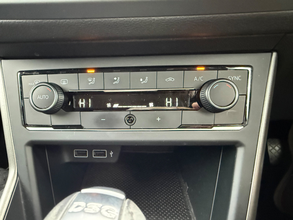 2018 Volkswagen Polo - image 14