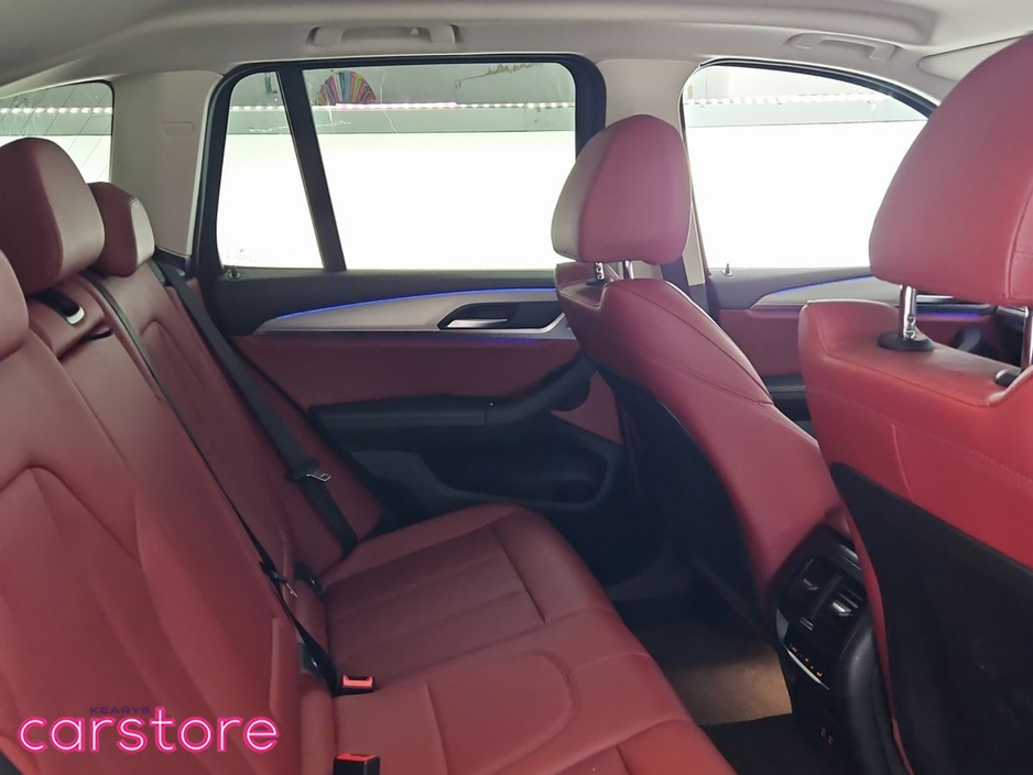 2022 BMW X3 - image 10