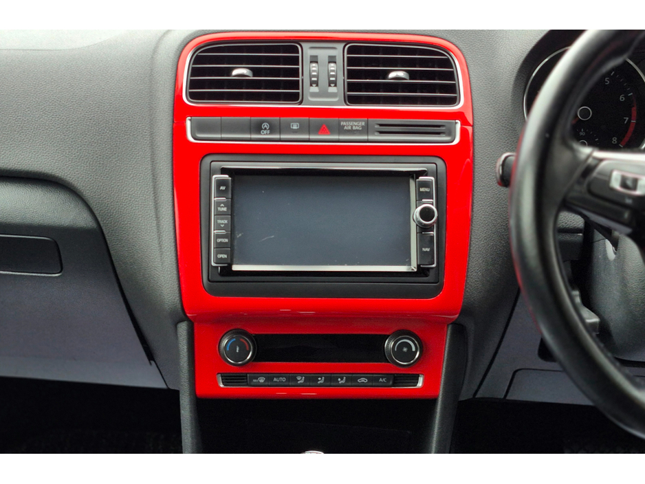 2017 Volkswagen Polo - image 20