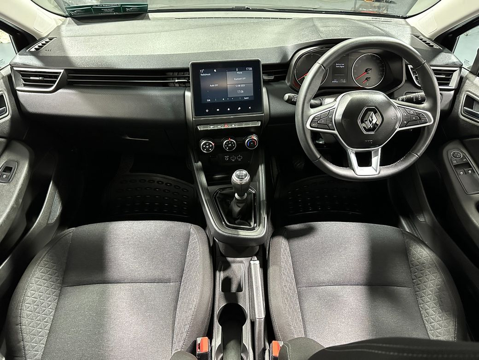 2022 Renault Clio Dynamique 1.0 Petrol 222 €14,400