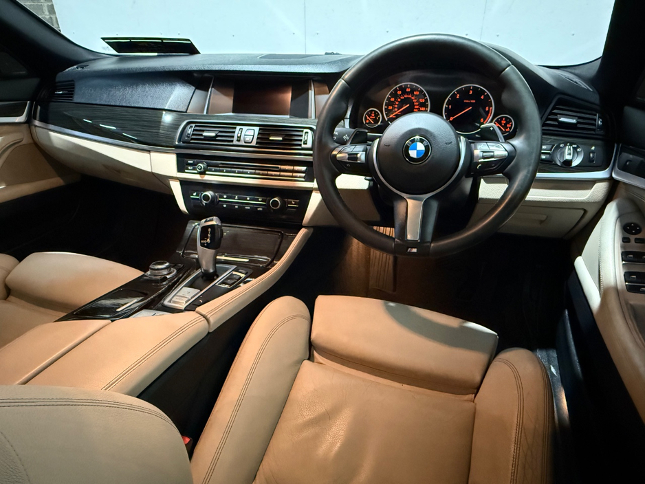 2014 BMW 5 Series - image 16