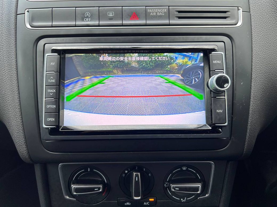 2015 Volkswagen Polo - image 7