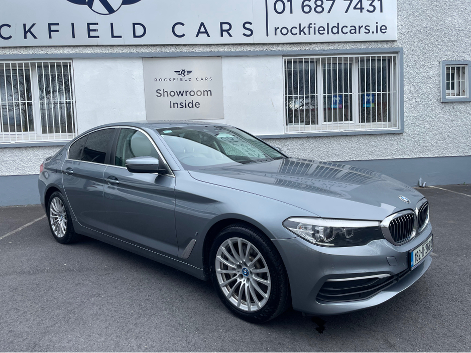 2018 BMW 5 Series - image 11