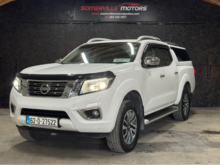 2016 Nissan Navara - image 3