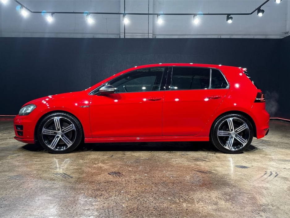 2015 Volkswagen Golf - image 6