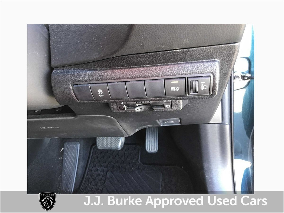 2019 Toyota Corolla - image 21