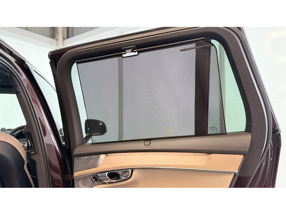 2025 Volvo XC90 - image 6