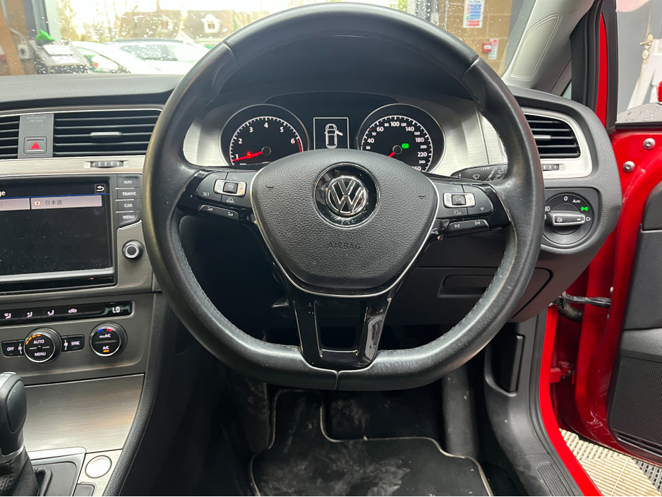 2017 Volkswagen Golf - image 9