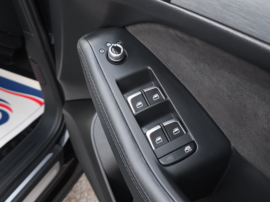 2015 Audi Q5 2.0TDI 150HP Ultra S Line €19,995