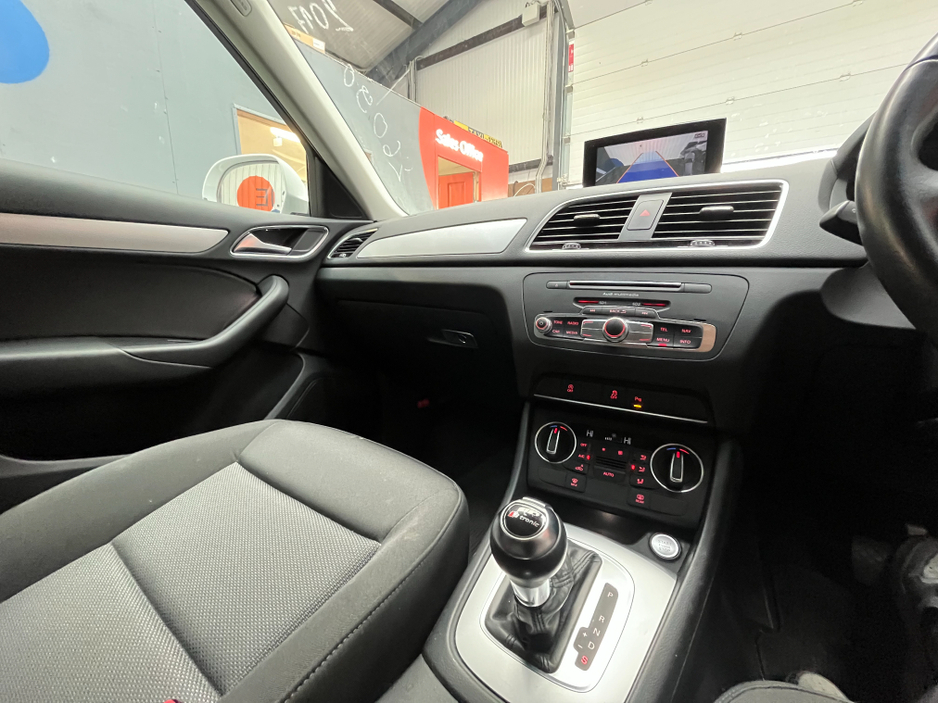 2017 Audi Q3 - image 16