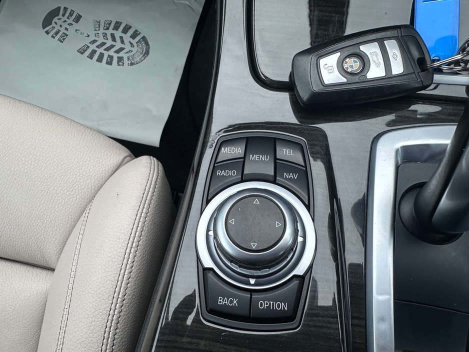 2015 BMW 5 Series - image 33