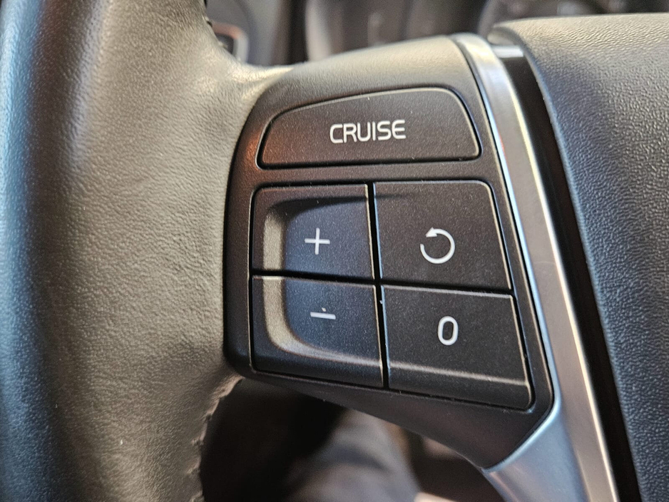 2016 Volvo XC60 D3 (150hp) FWD ES €18,950