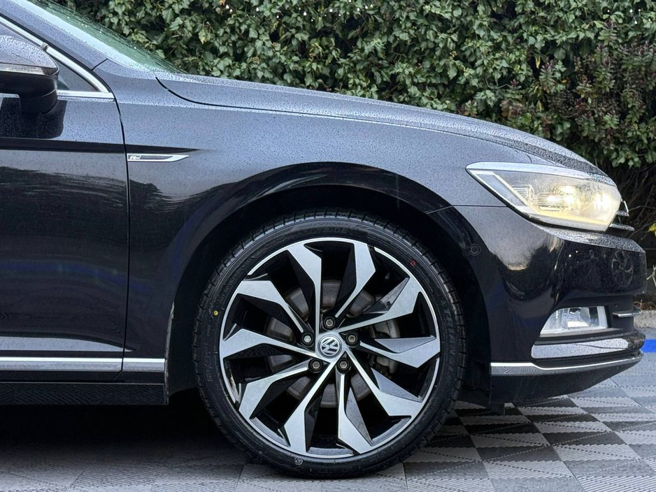 2018 Volkswagen Passat HIGHLINE R-LINE PACK 2.0 TDI // 360 PARKING CAMERAS // LEATHER HEATED & COOLED SEATS // BRAND NEW 19" R-LINE ALLOYS €22,950