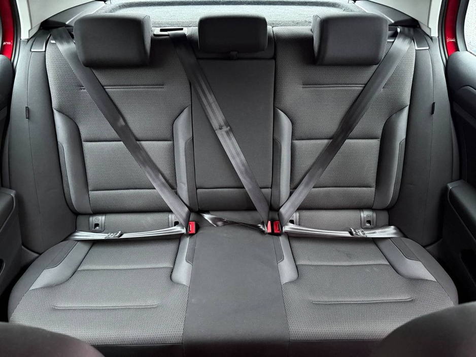 2020 Volkswagen Golf COMFORTLINE 1.2 TSI // VERY LOW MILEAGE // FULL SERVICE HISTORY // APPLE CARPLAY/ANDROID AUTO €20,900