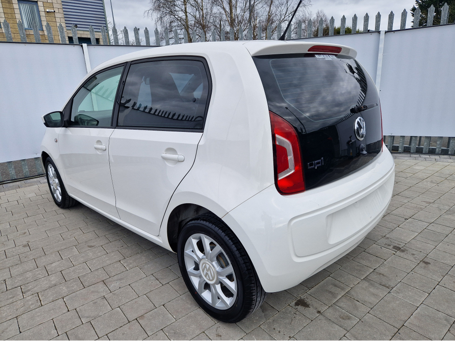 2015 Volkswagen up! - image 7