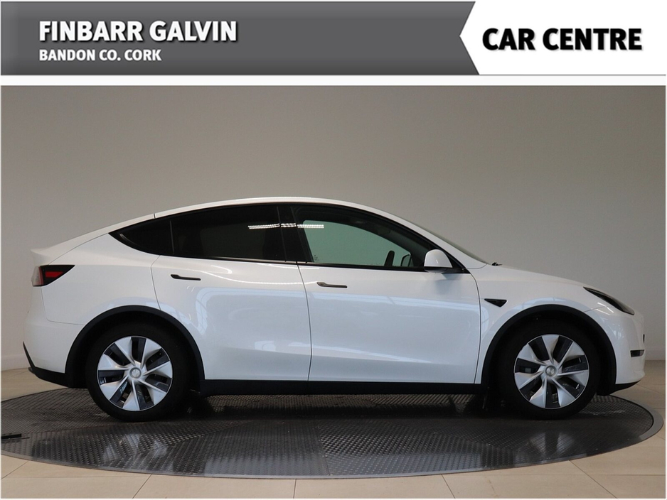 2022 Tesla Model Y - image 8