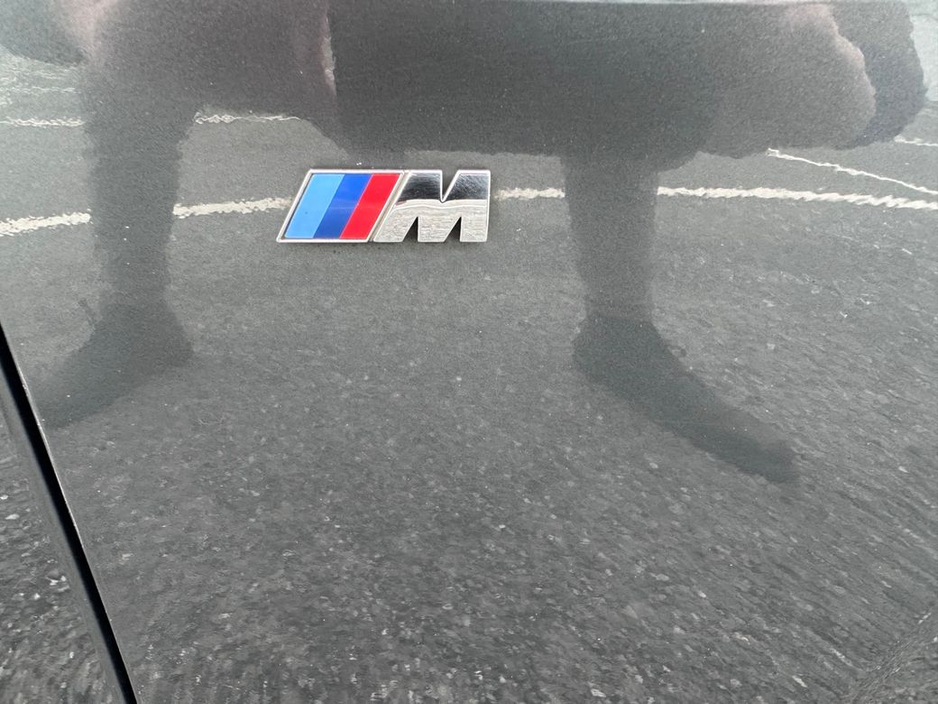 2015 BMW 5 Series - image 26