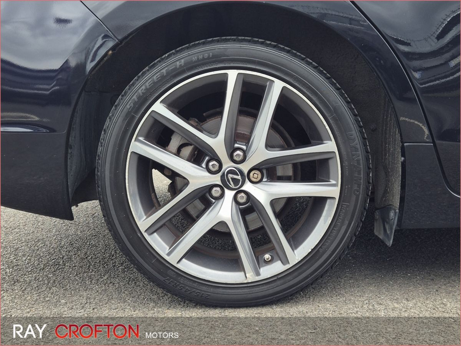 2015 Lexus CT 200 h - image 8