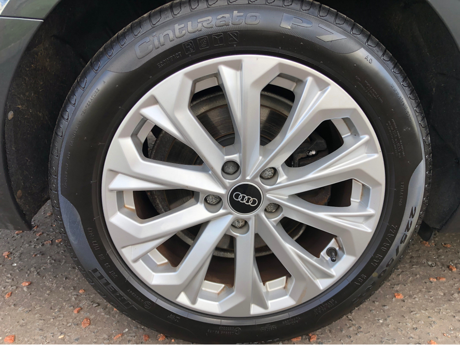 2021 Audi A4 - image 6