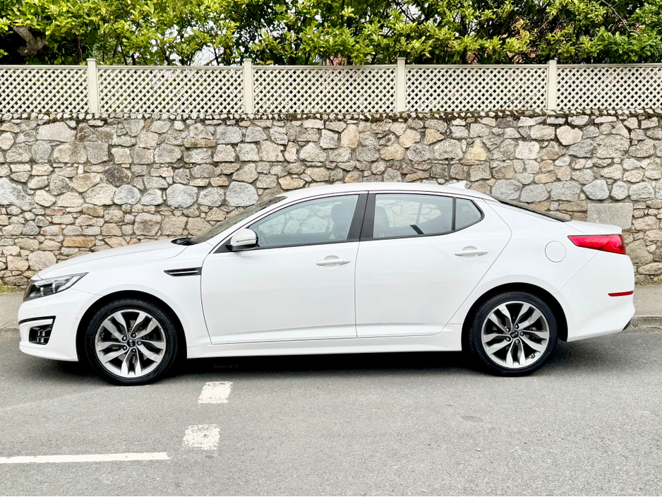 2015 Kia Optima - image 3