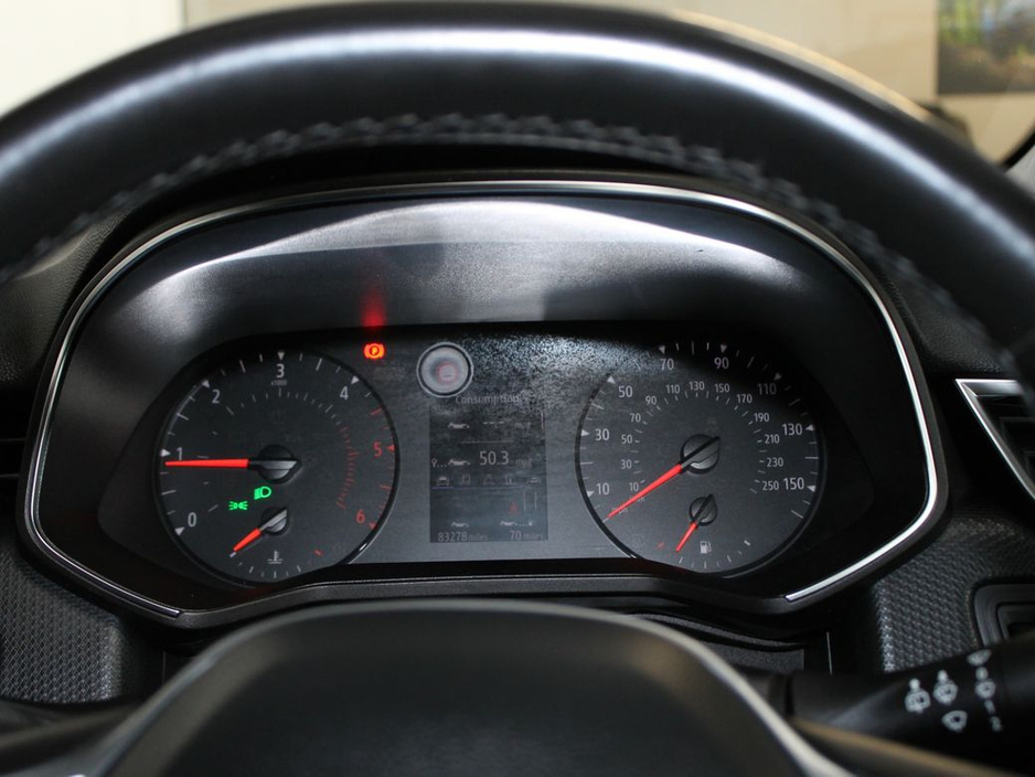 2020 Renault Clio - image 15