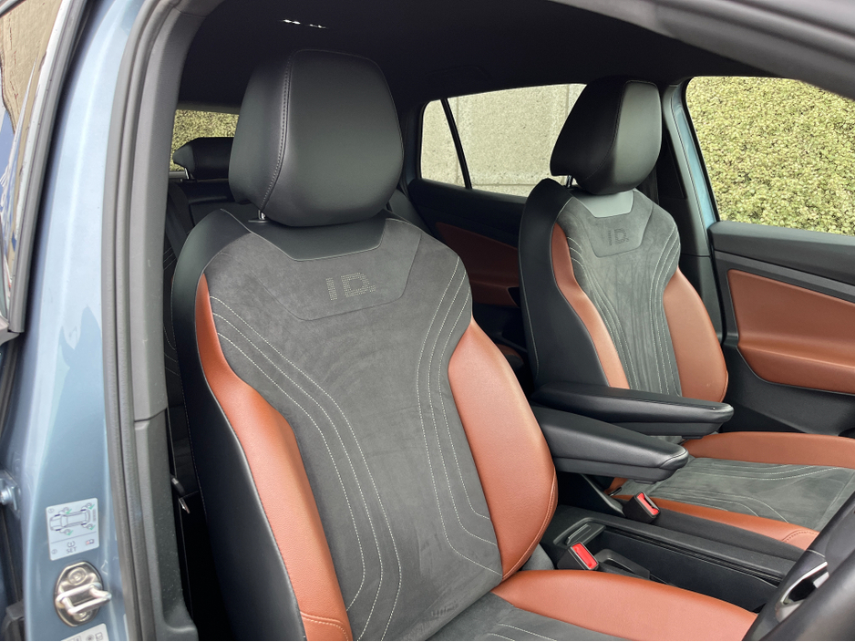 2022 Volkswagen ID.4 - image 11