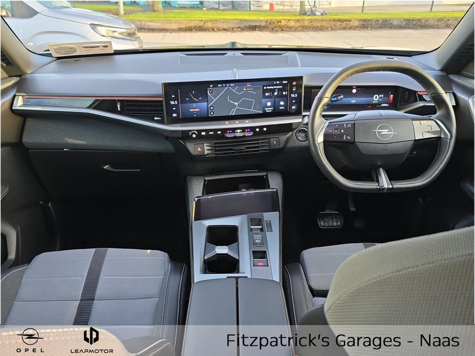 2025 Opel Grandland GS 73 kWh BEV Demo with 3.9% Finance Available & Price Includes €1,000 Scrappage Allowance €38,950