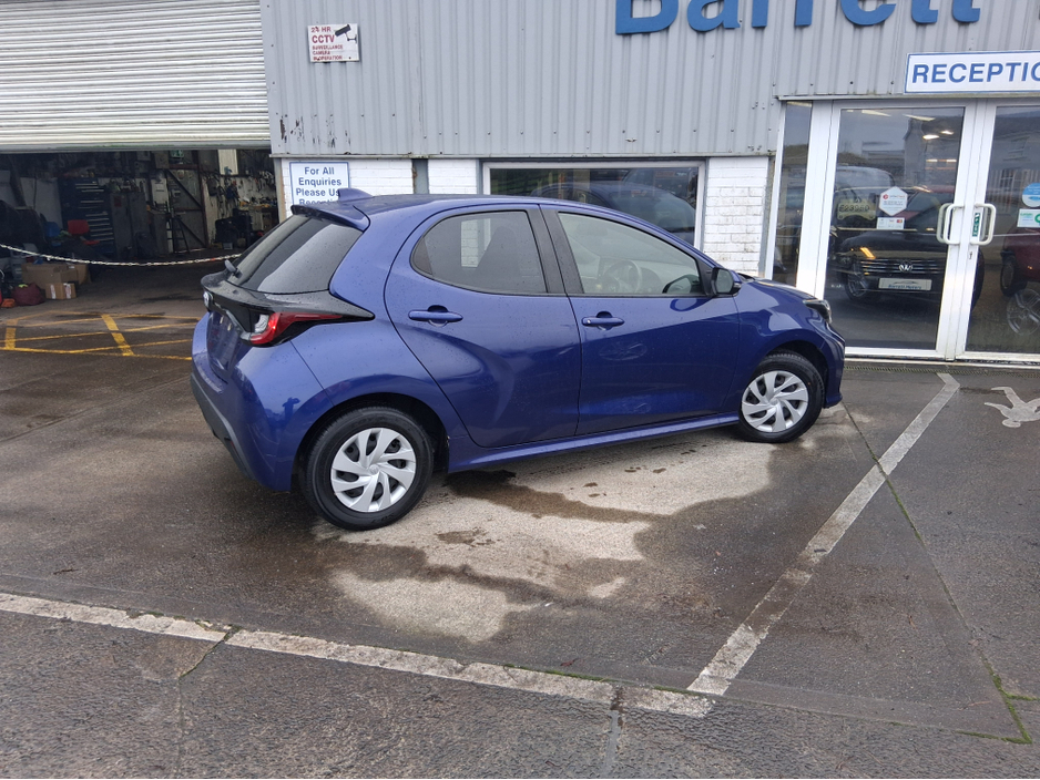 2021 Toyota Yaris Cross - image 6