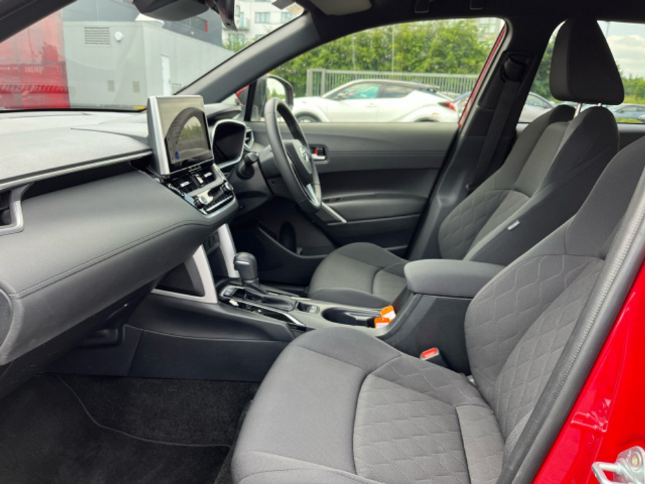2025 Toyota Corolla Cross COROLLA CROSS 1.8 SPORT €39,450