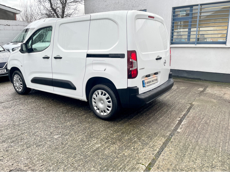 2022 Opel Combo L1H1 1.5 CDTI 100PS DIESEL 6SPEED MANUAL MY22 SWB €13,000
