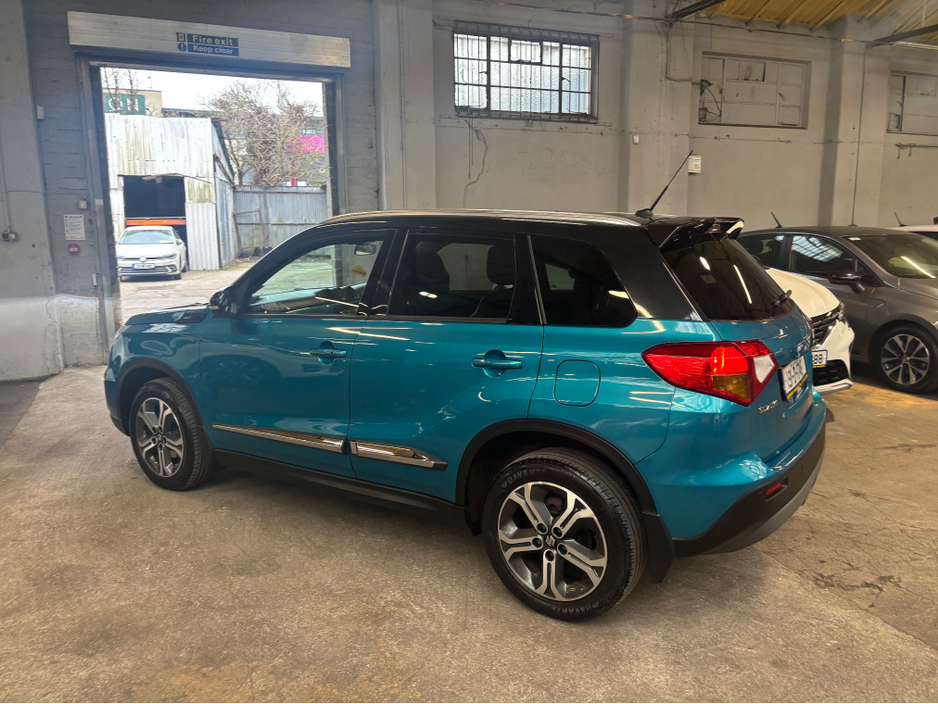 2019 Suzuki Vitara - image 20