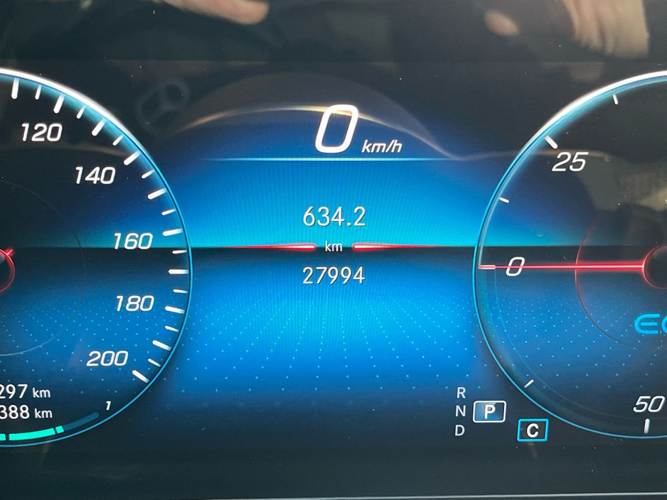 2024 Mercedes-Benz EQA - image 9